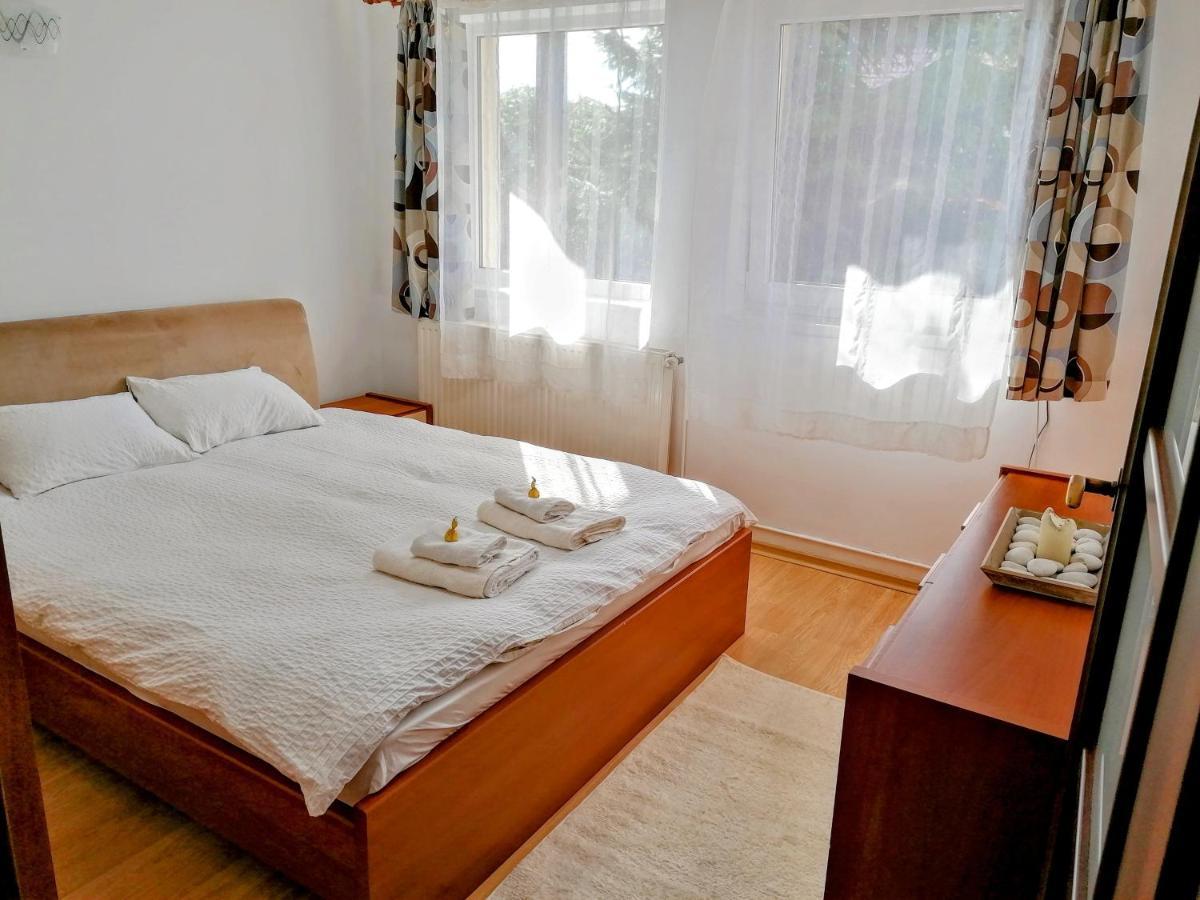 Lend Apartment Miercurea Ciuc Exterior photo