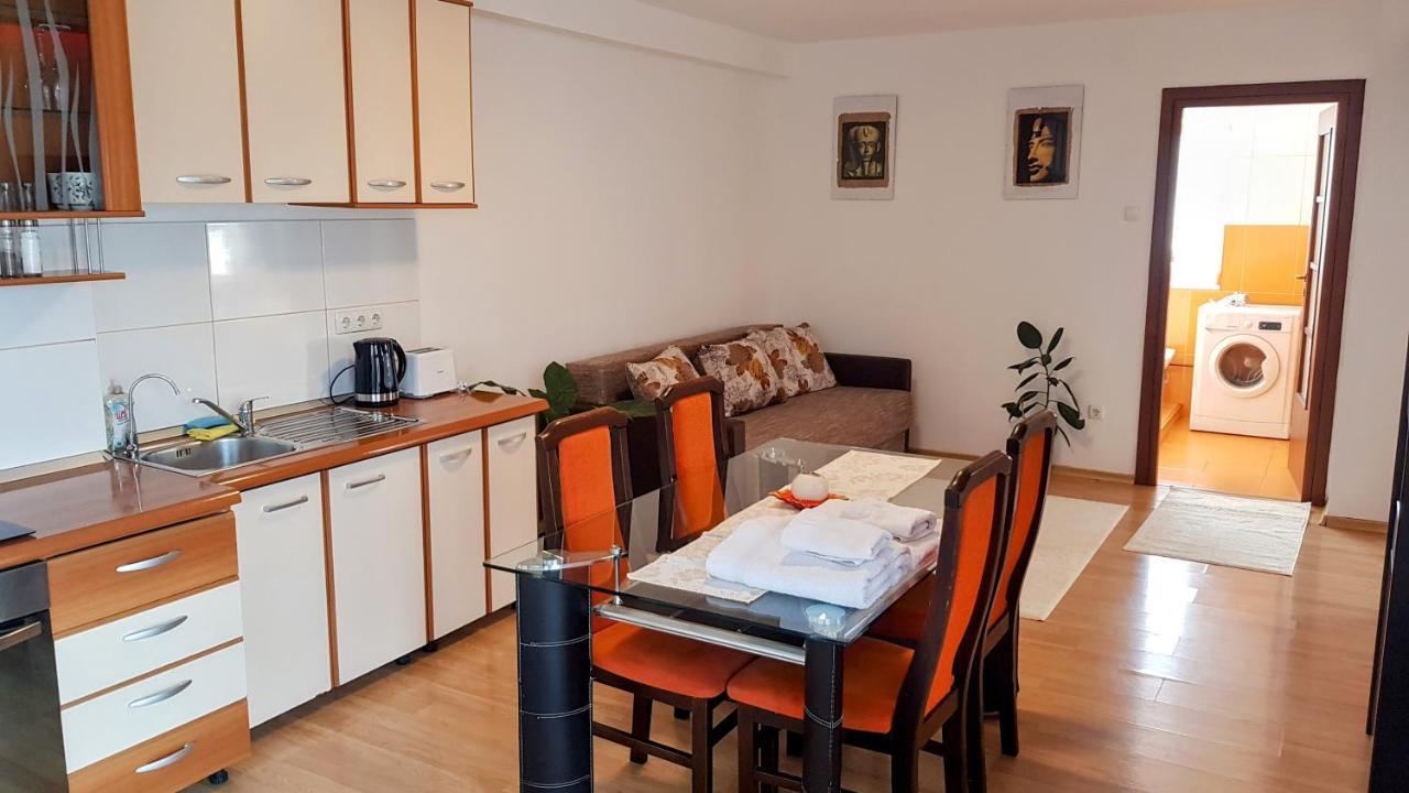 Lend Apartment Miercurea Ciuc Exterior photo